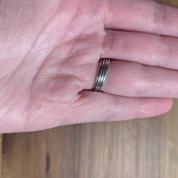 Stackable Swarovski rings - Picture 3 of 7